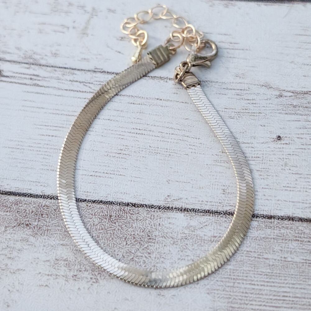 Vintage Bracelet - Tarnished/Discolored